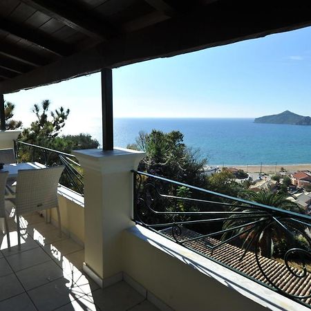 Villa Theodora View Apartments Afroditi Agios Georgios Pagon Bagian luar foto