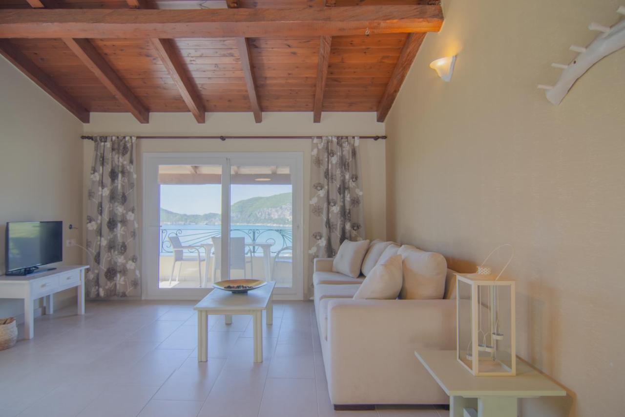 Villa Theodora View Apartments Afroditi Agios Georgios Pagon Bagian luar foto