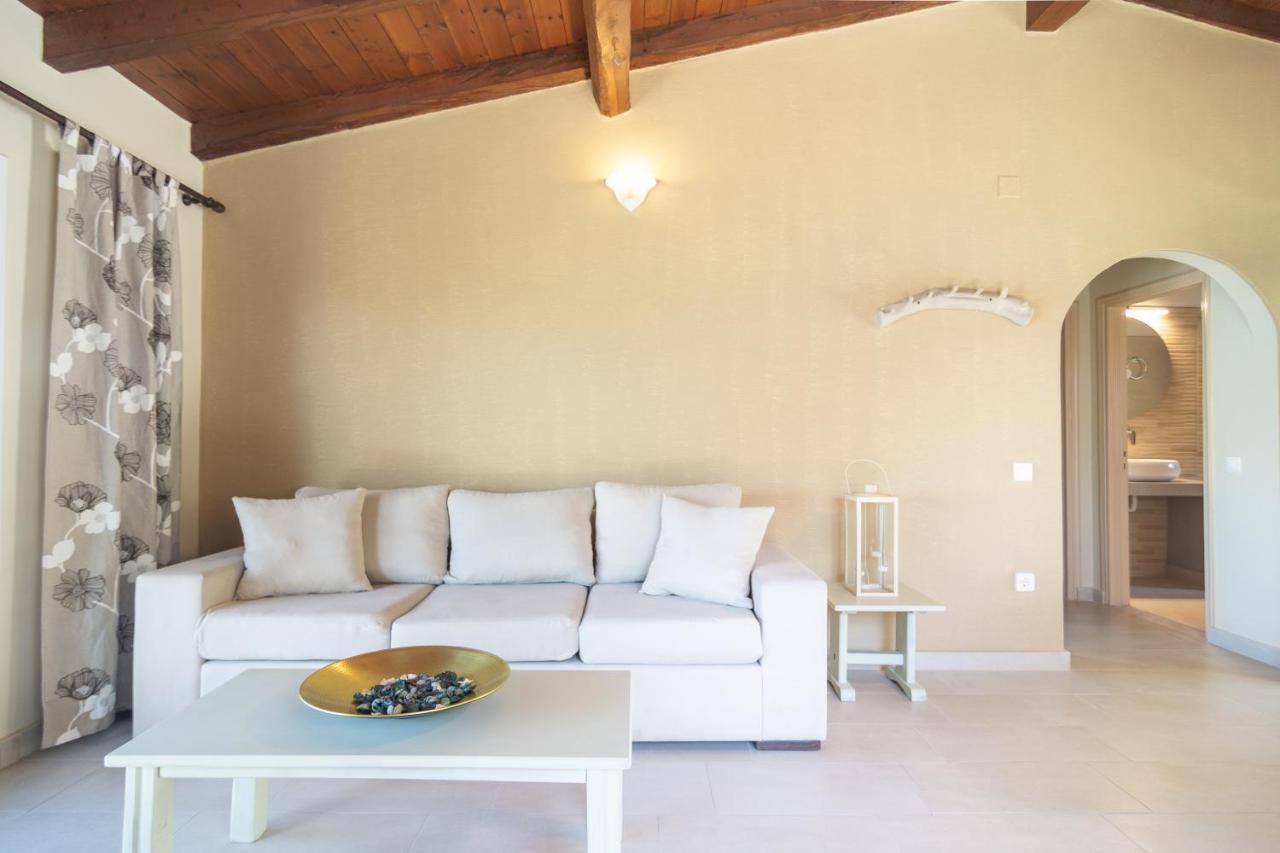 Villa Theodora View Apartments Afroditi Agios Georgios Pagon Bagian luar foto